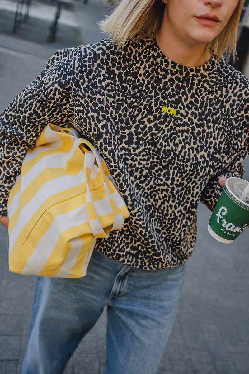 STILL-SWEATSHIRT | leo