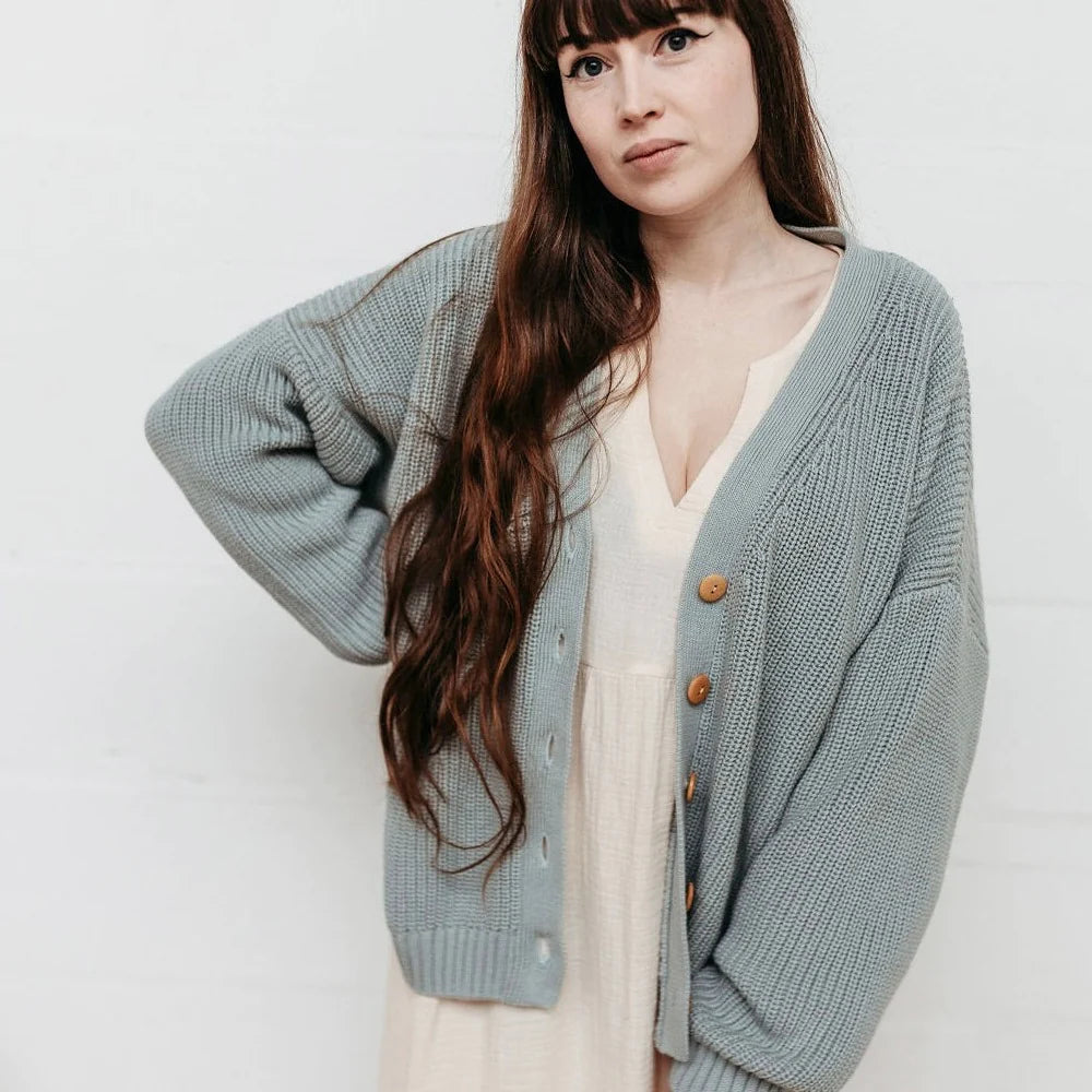 STRICK-CARDIGAN | GRAU-BLAU | MAMA