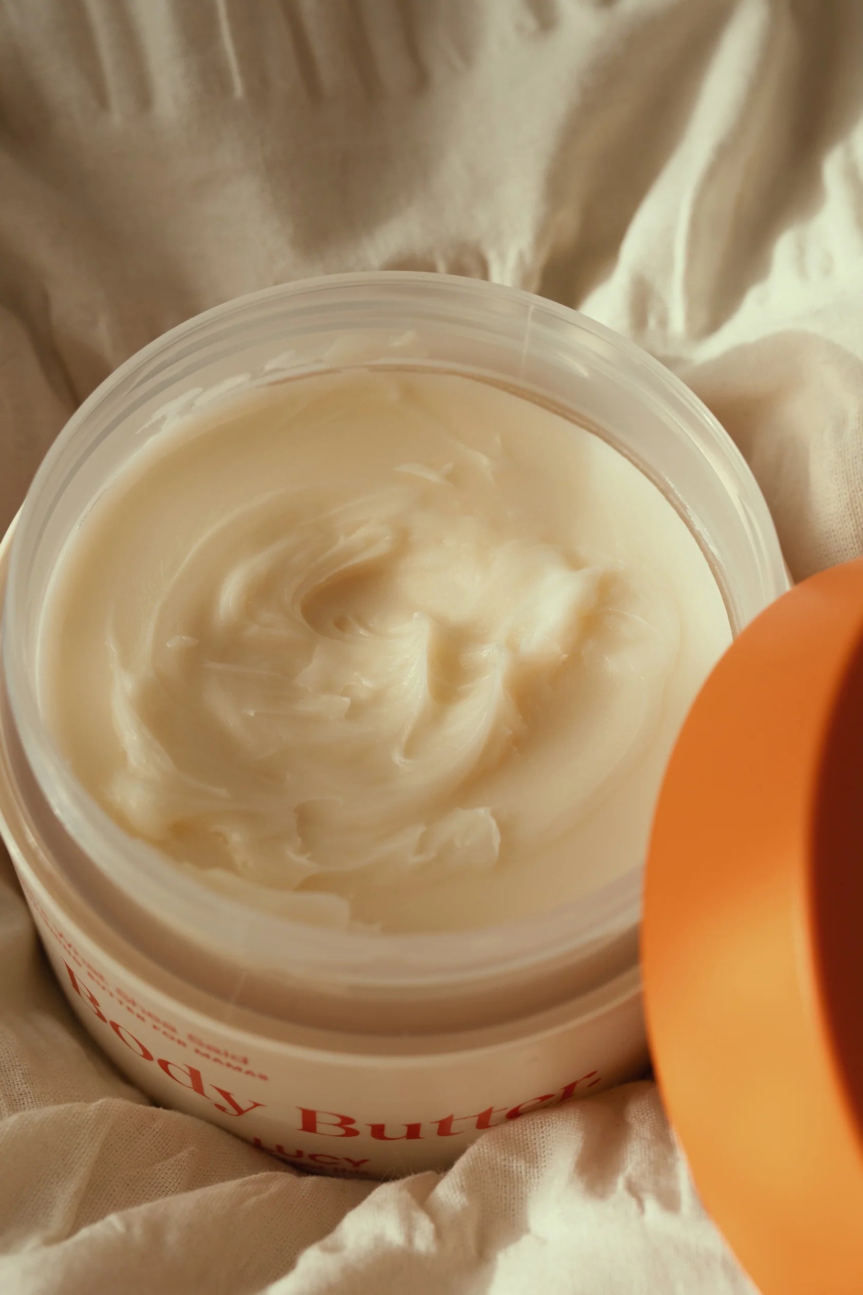 BODY BUTTER | nährende Body Butter für Mamas