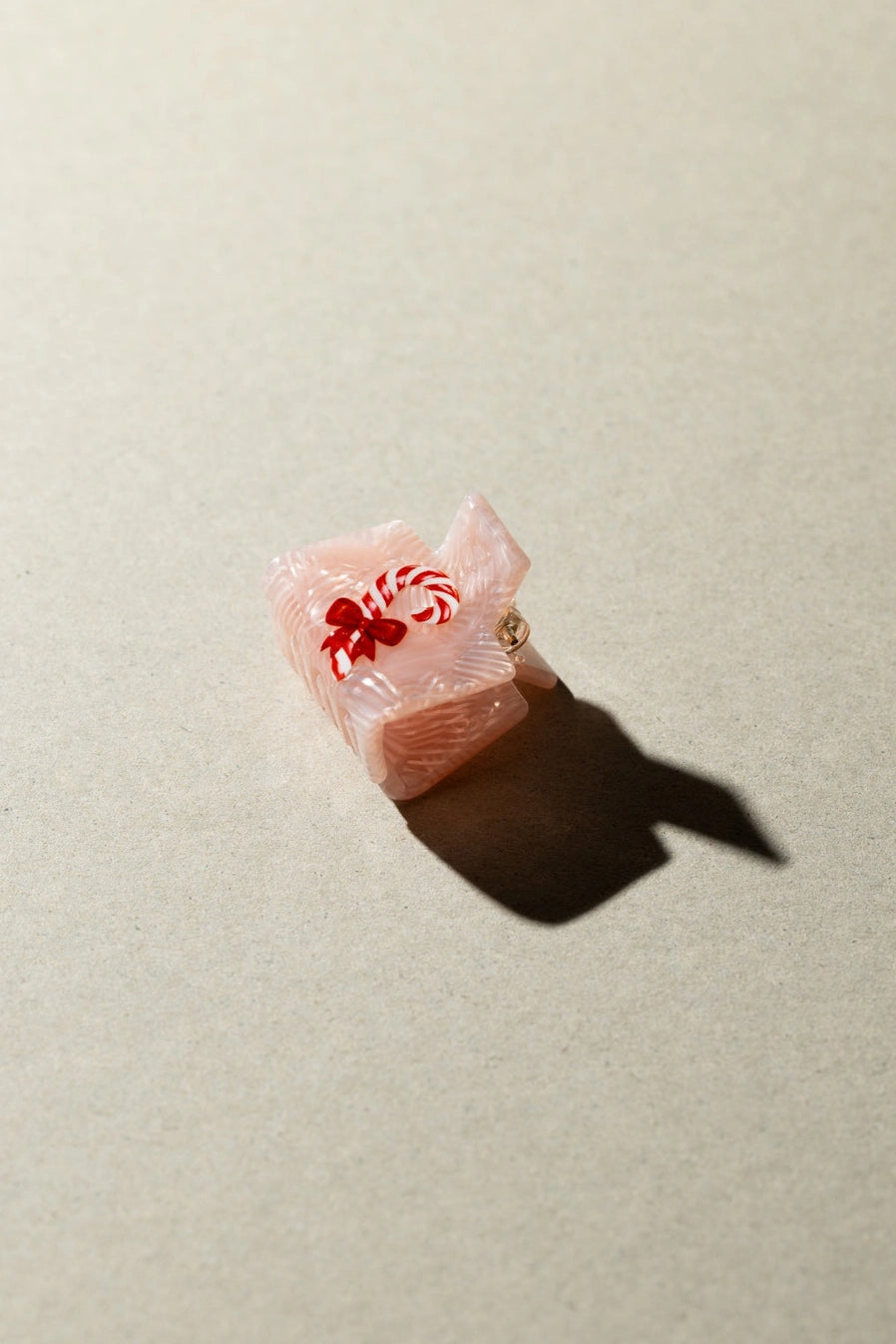 HAARKLAMMER IN DER WEIHNACHTSKUGEL | jolly x-mas